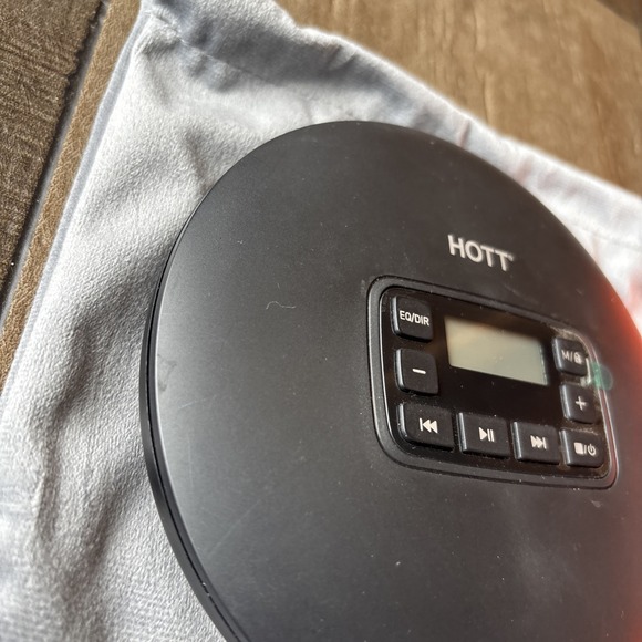 HOTT CD204 Portable CD Player Personal Compact CD Player - Picture 5 of 11